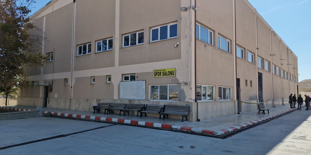 aw315712-06.jpg