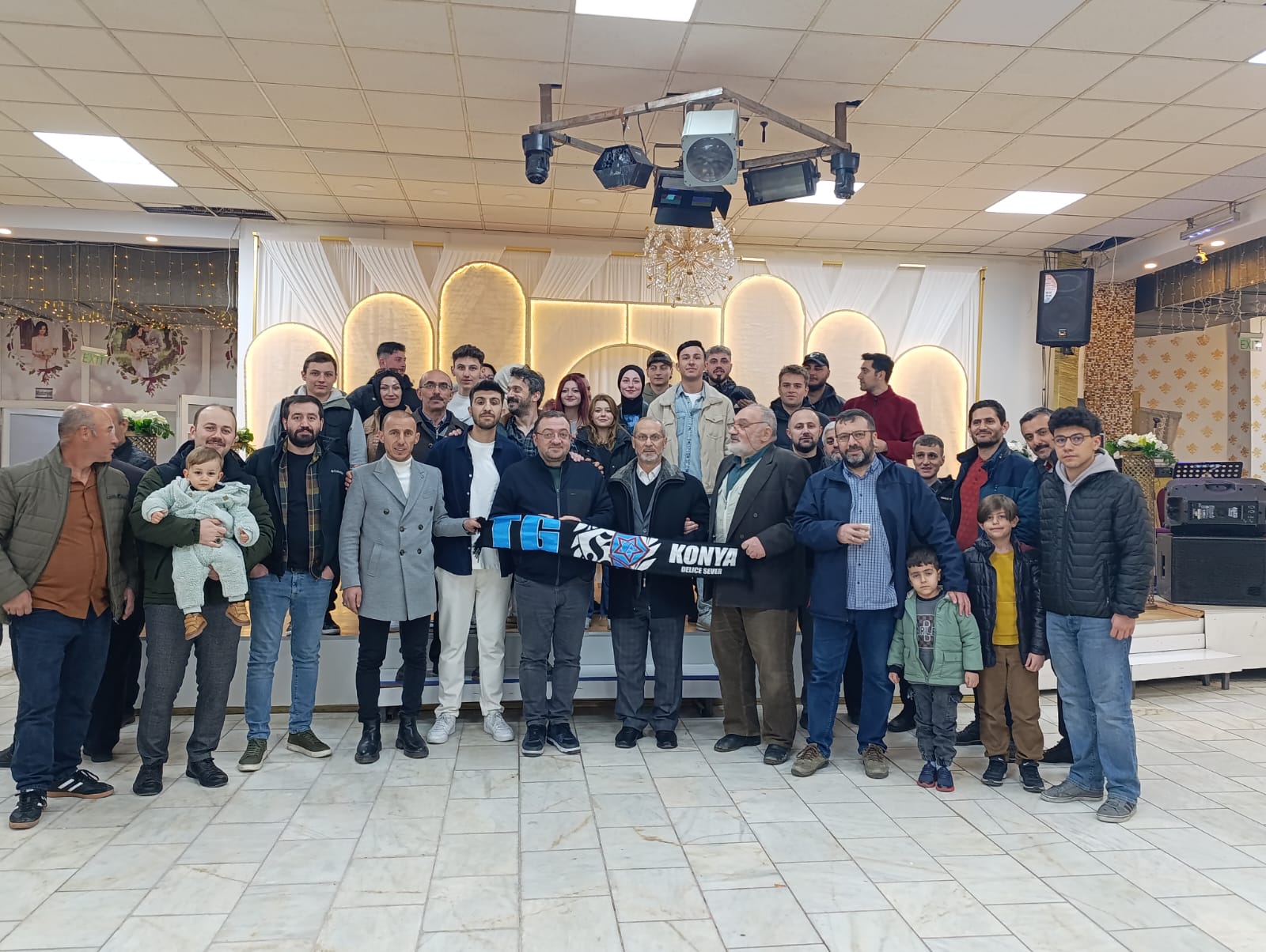 konyadaki-trabzonlular-geleneksel-iftar-yemeginde-bulustu-3.jpg