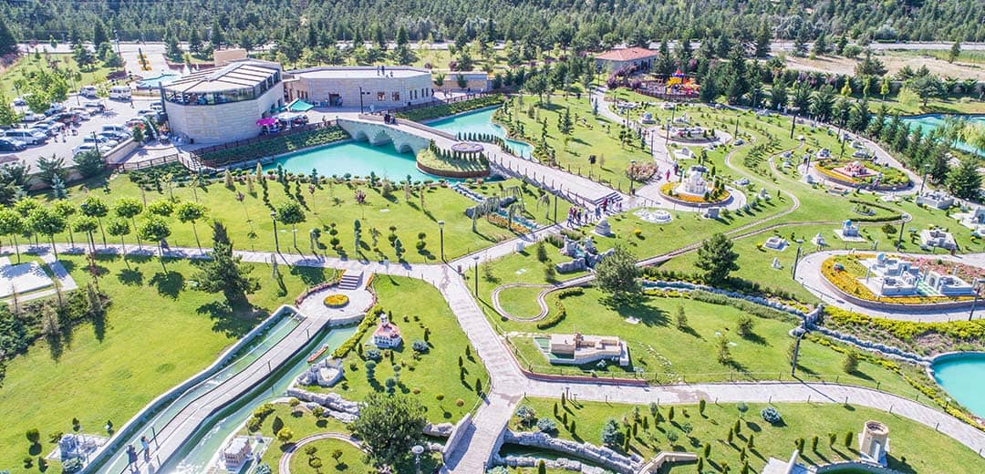 80-binde-devri-alem-parki.jpg